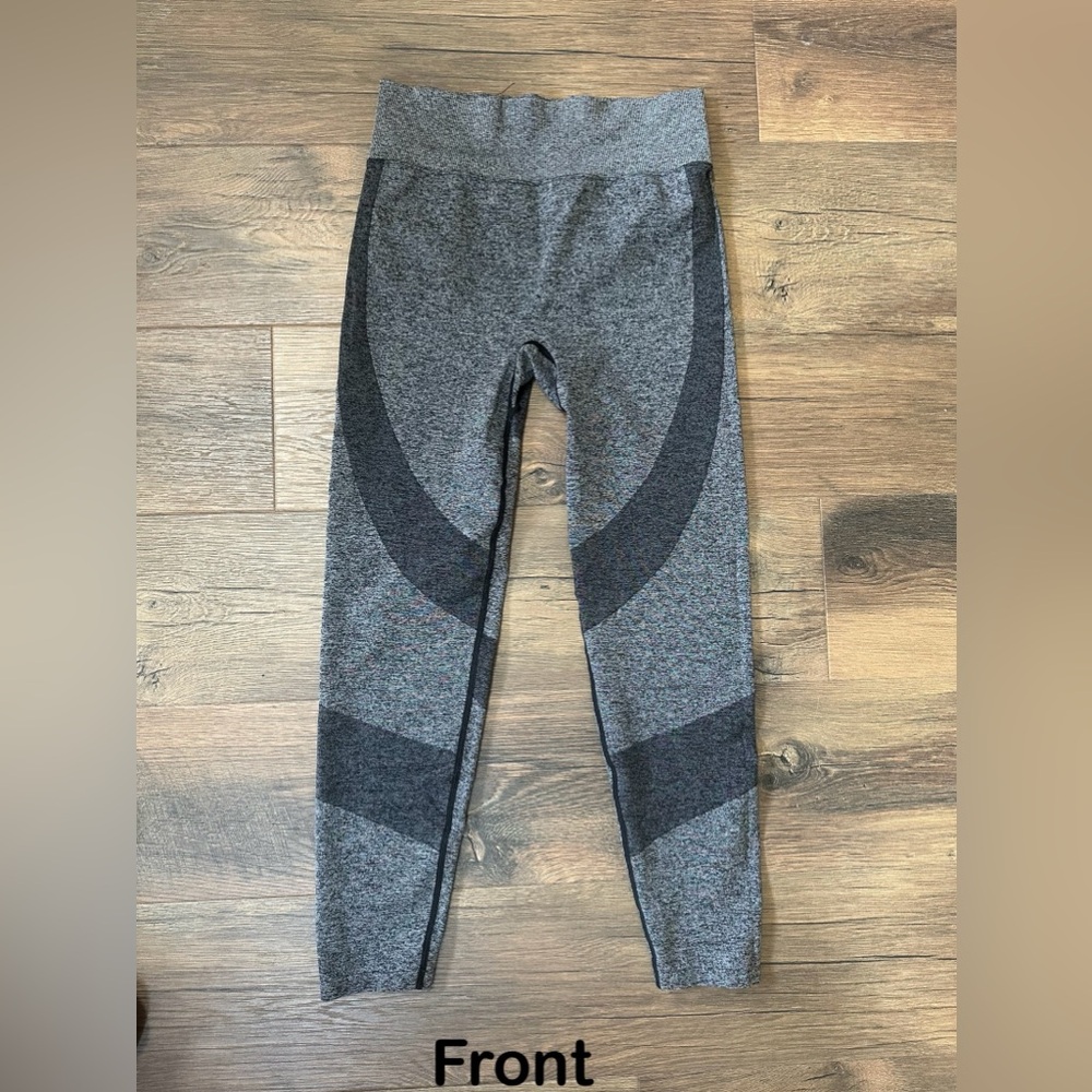 Pink Seamless Leggings - size Large